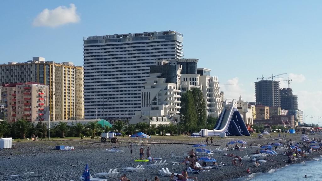 Orbi Dima Apart. Batumi Lejlighed Eksteriør billede